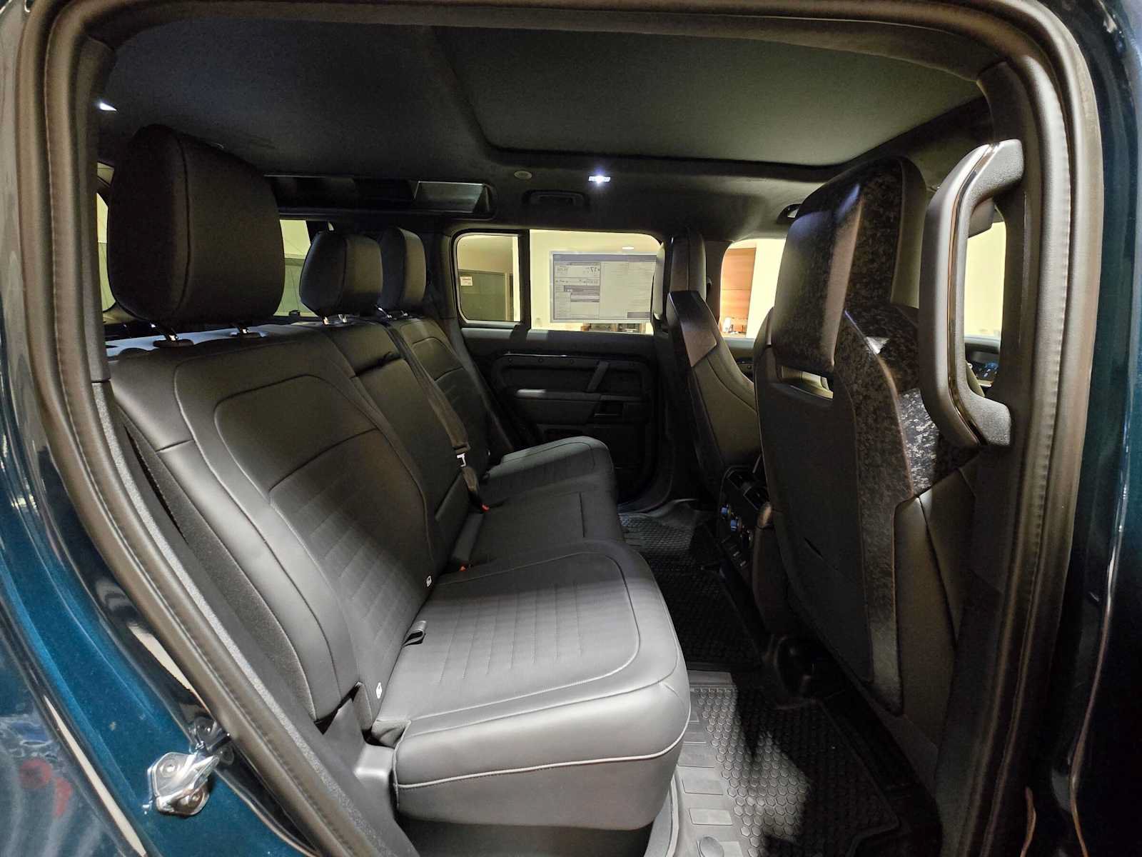 New 2026 Land Rover Defender 110 OCTA AWD/4WD image 12