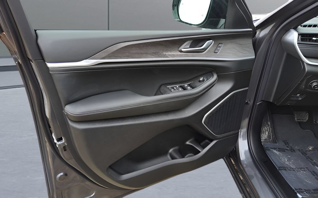 New 2026 Jeep Grand Cherokee Limited AWD/4WD image 26