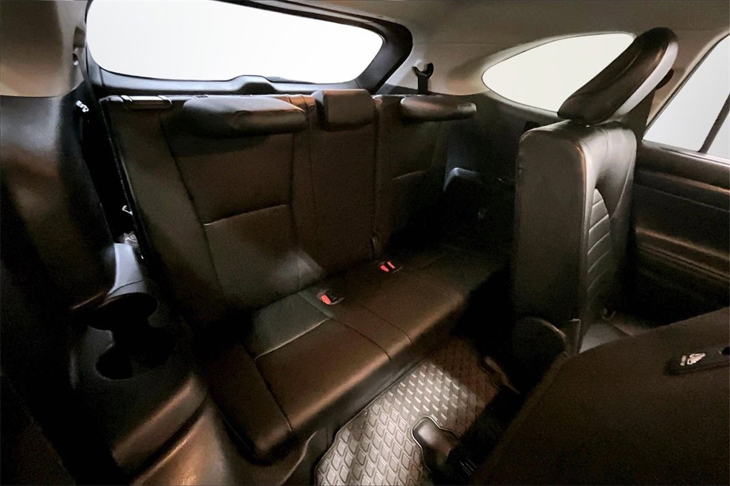 Used 2022 Toyota Highlander XLE image 25