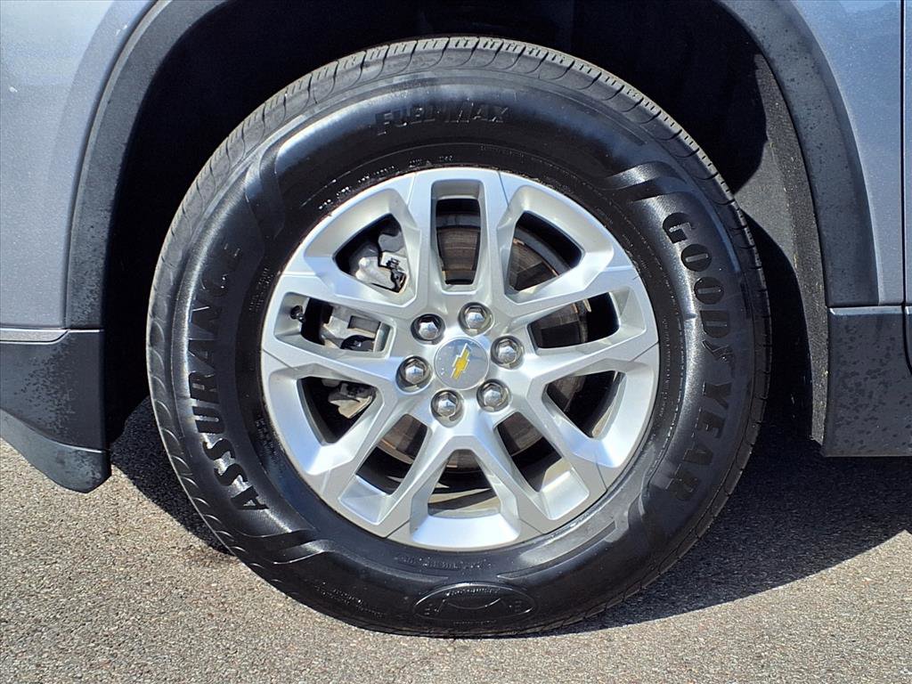 Used 2020 Chevrolet Traverse LT image 22