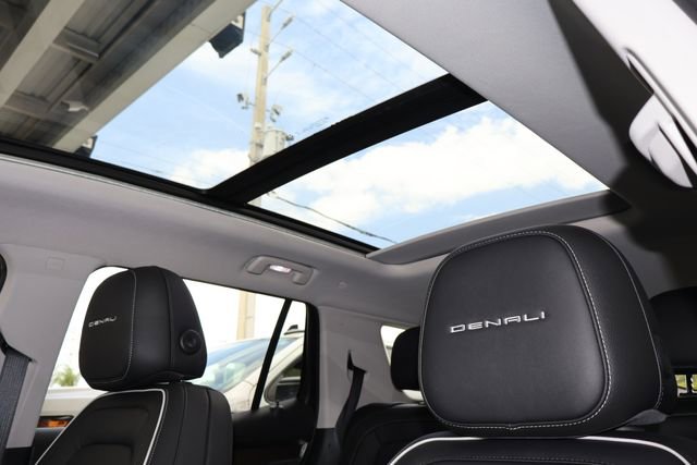 Used 2026 GMC Terrain Denali AWD/4WD image 28