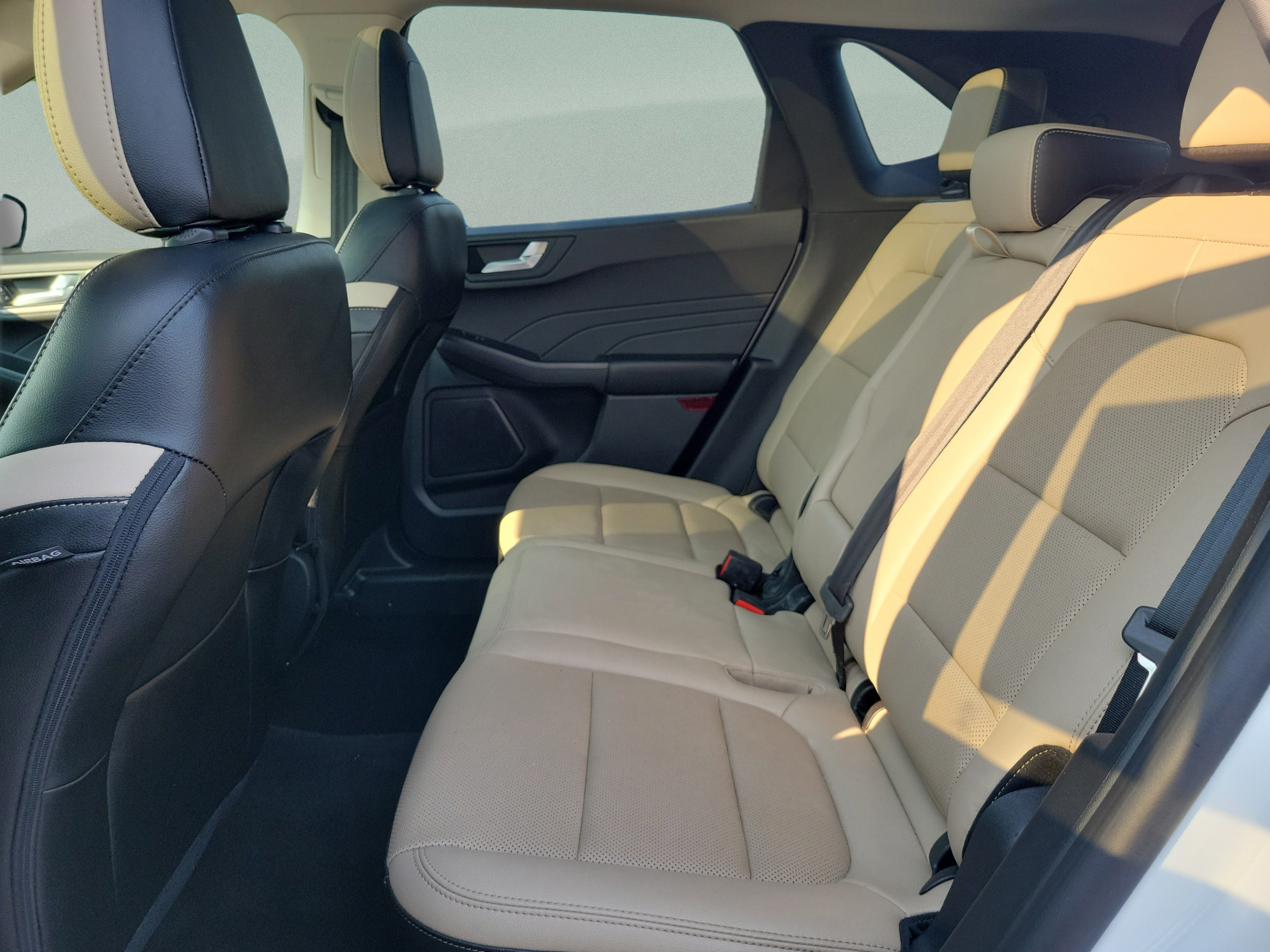Used 2022 Ford Escape SEL AWD/4WD image 9
