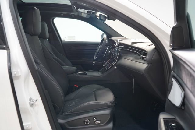 New 2025 Maserati Grecale Modena image 35