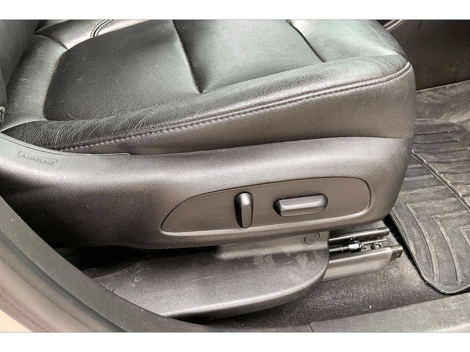 Used 2019 Chevrolet Blazer LT AWD/4WD image 50