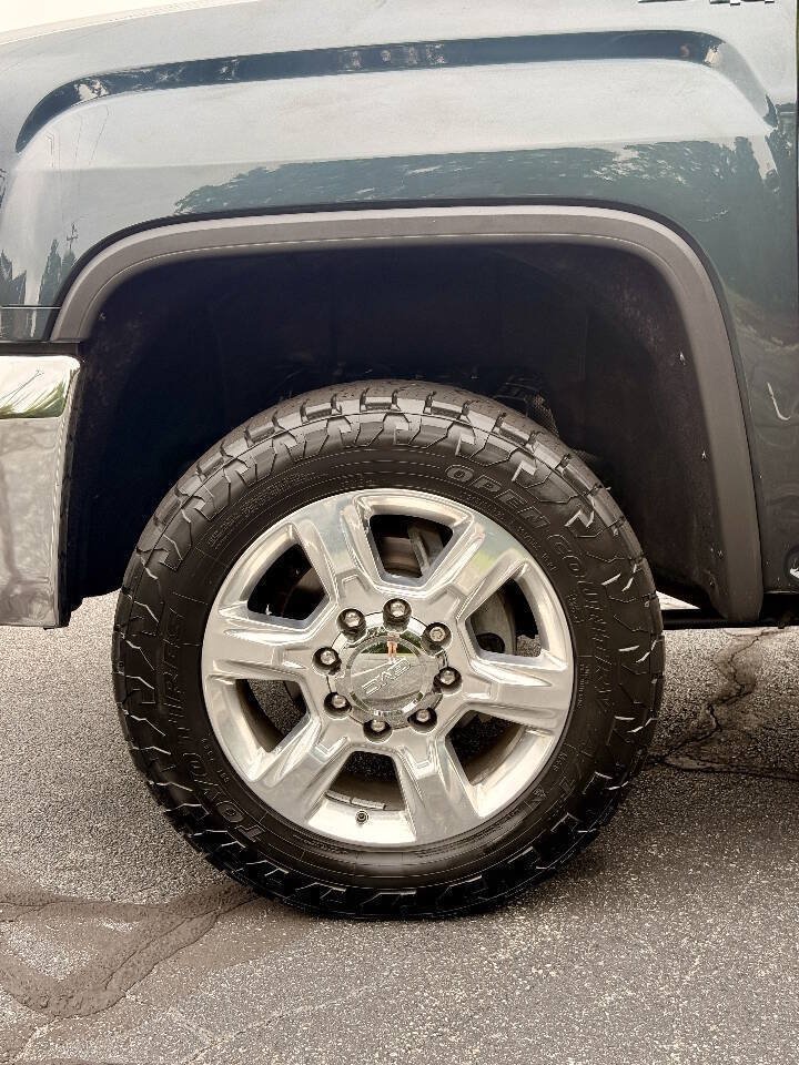 Used 2018 GMC Sierra 2500 SLT AWD/4WD image 26
