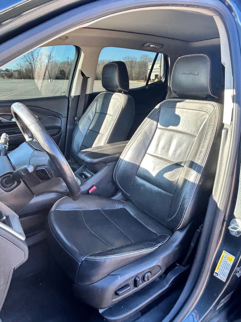 Used 2019 GMC Terrain Denali w/ Driver Alert Package II image 9