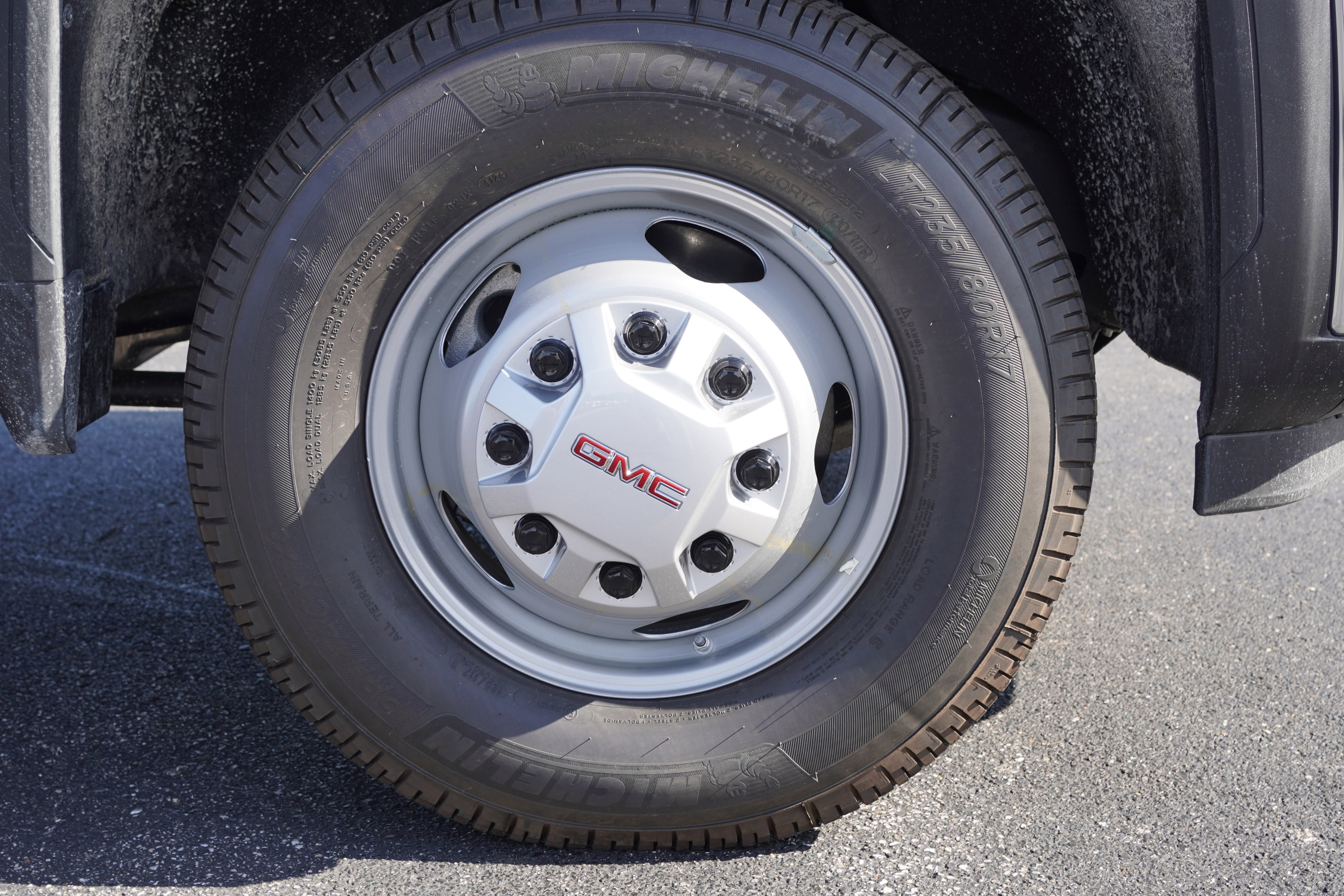 New 2025 GMC Sierra 3500 Pro w/ Convenience Package image 32