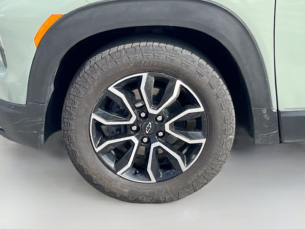 Used 2025 Chevrolet TrailBlazer ACTIV w/ Convenience Package AWD/4WD image 30