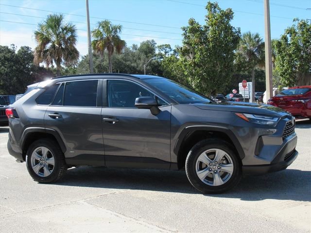 Used 2022 Toyota RAV4 XLE image 2