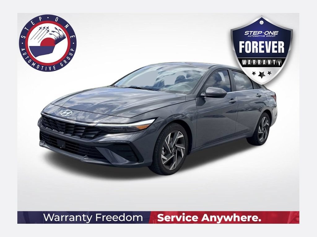 Used 2024 Hyundai Elantra SEL w/ Convenience Package
