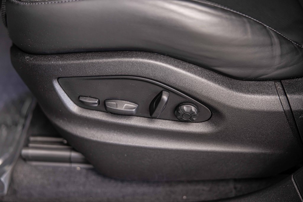 Used 2022 Porsche Cayenne S Platinum image 22