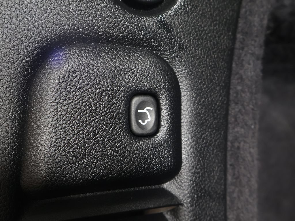 Used 2025 Dodge Durango R/T w/ Blacktop Package AWD/4WD image 62