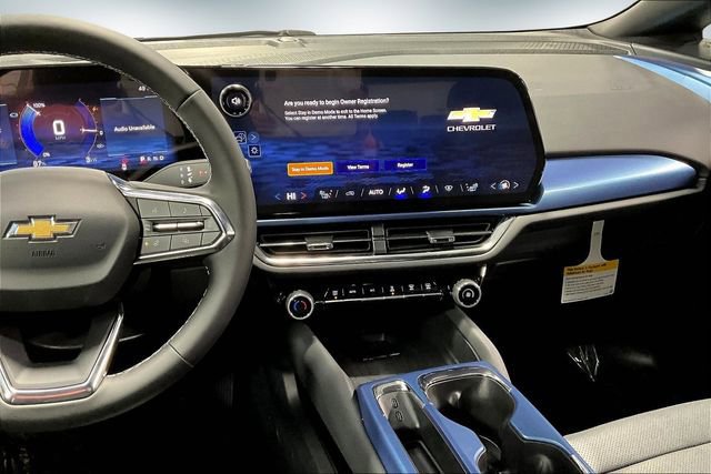 New 2026 Chevrolet Equinox EV LT AWD/4WD image 6