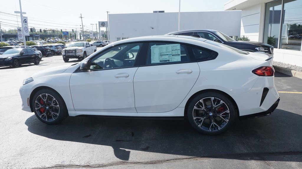 Used 2026 BMW M235i xDrive w/ Technology Package image 7