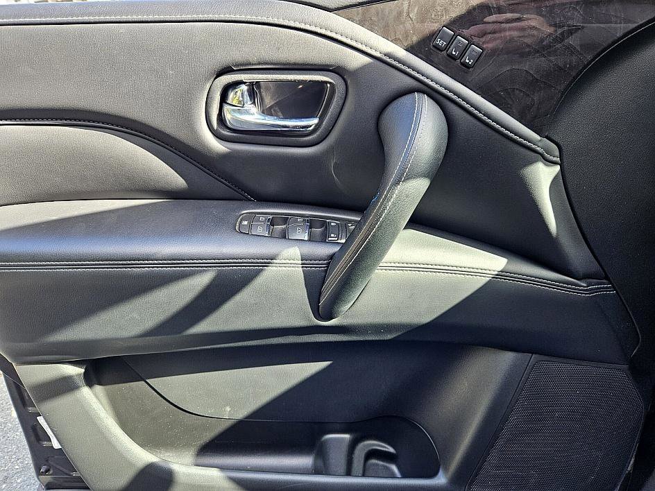 Certified 2024 INFINITI QX80 Luxe image 31