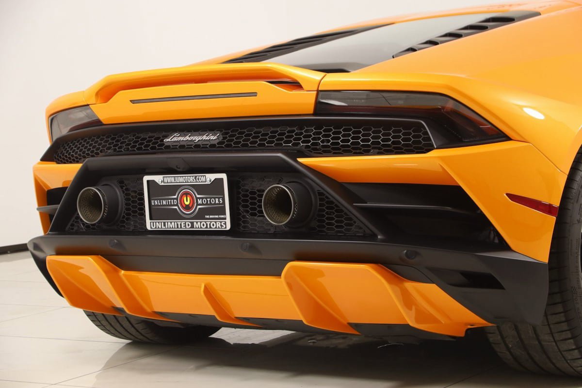 Used 2022 Lamborghini Huracan EVO image 70