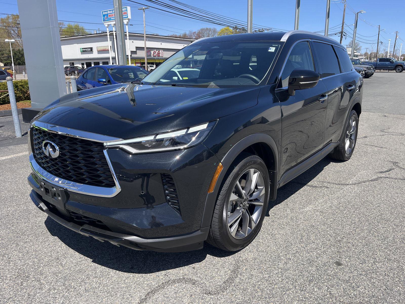 Certified 2023 INFINITI QX60 Luxe w/ Cargo Package AWD/4WD image 7