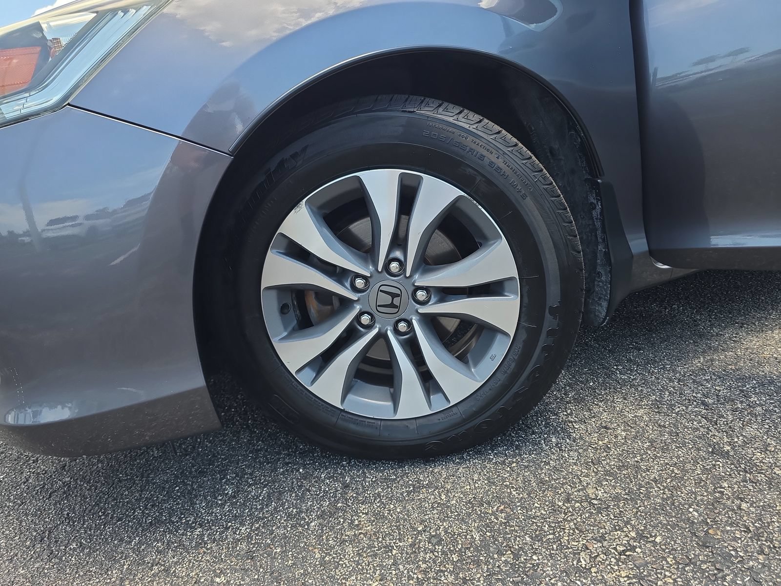 Used 2015 Honda Accord LX image 25