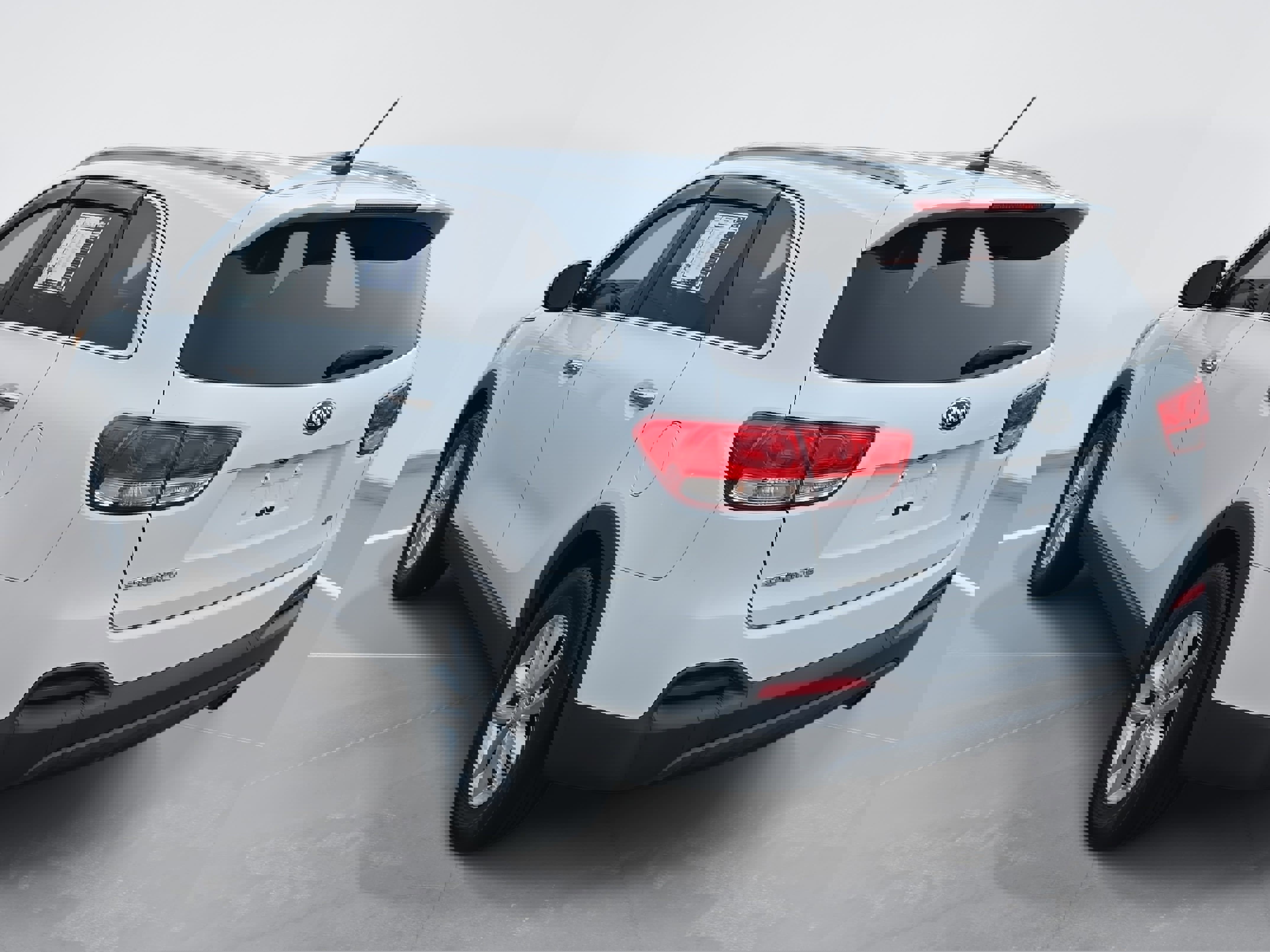 Used 2016 Kia Sorento LX image 7