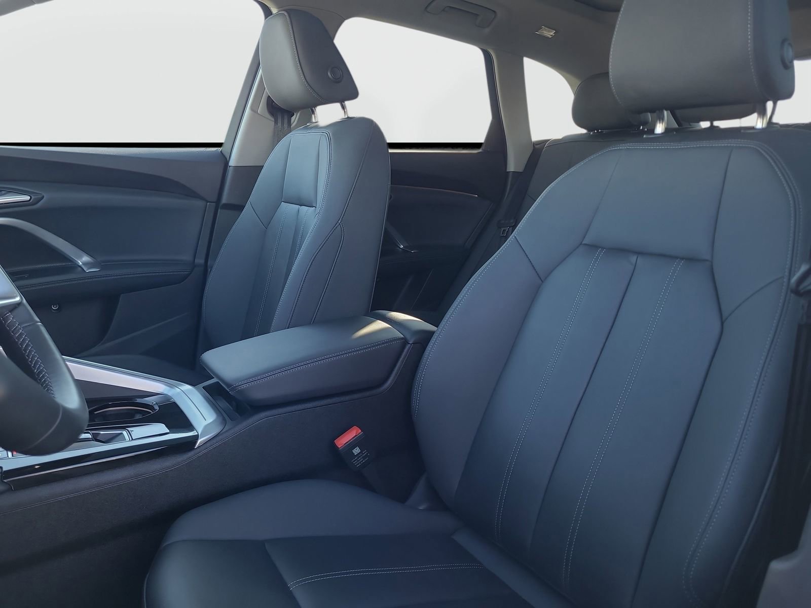 Used 2025 Audi Q5 Premium Plus w/ Premium Plus image 19