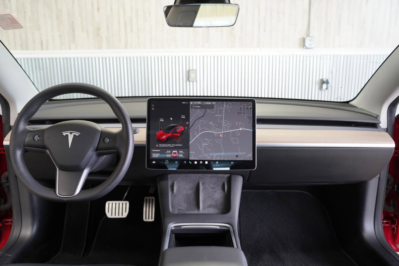 Used 2022 Tesla Model 3 Performance image 17