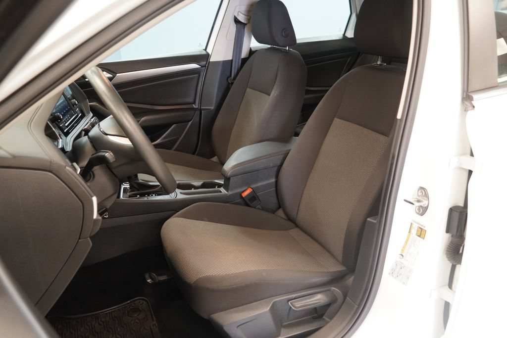 Used 2021 Volkswagen Jetta S FWD image 3