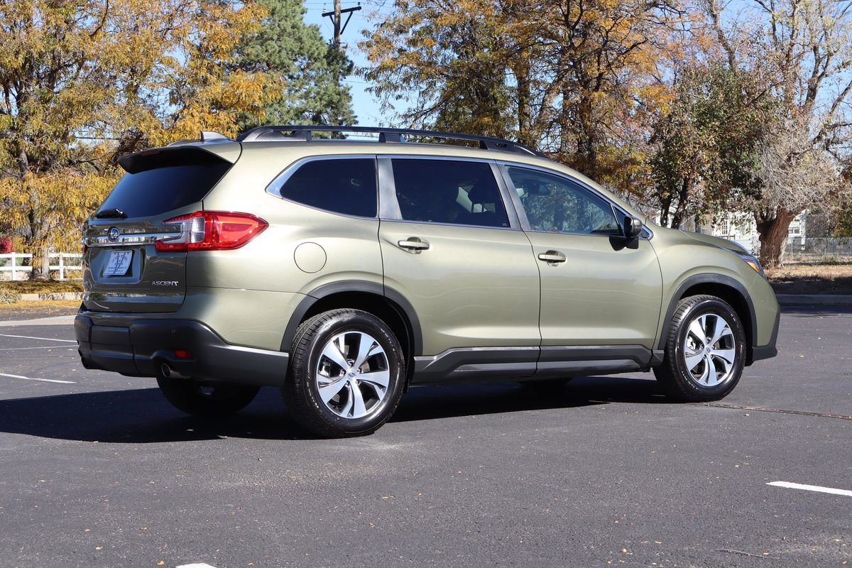 Used 2023 Subaru Ascent Premium w/ Convenience Package image 5