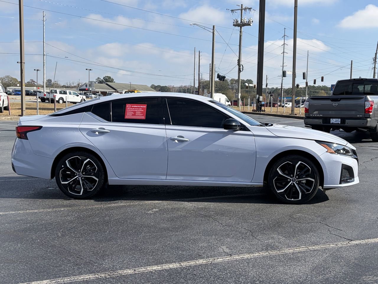 Certified 2024 Nissan Altima 2.5 SR image 6