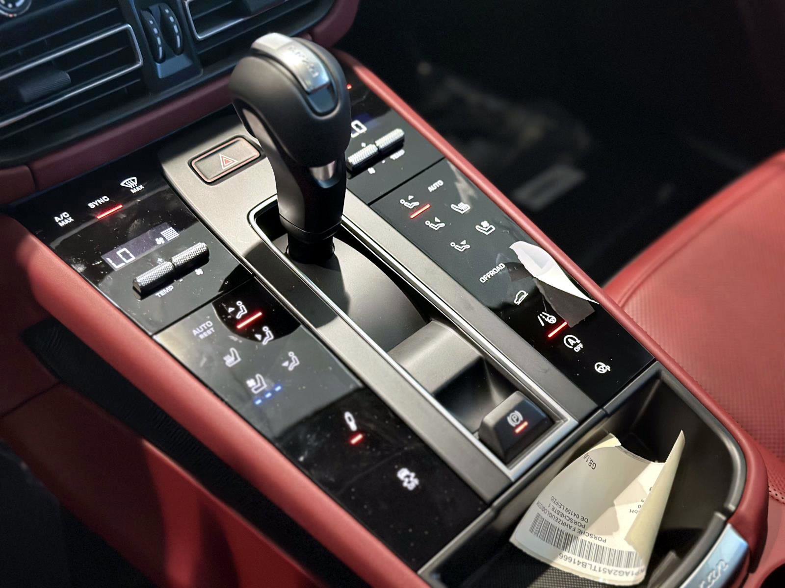 New 2026 Porsche Macan S image 25