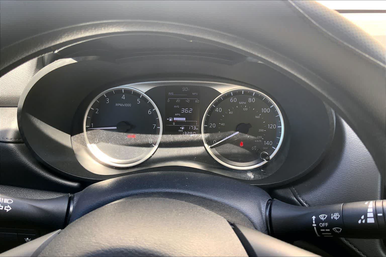 Used 2024 Nissan Versa S FWD image 17