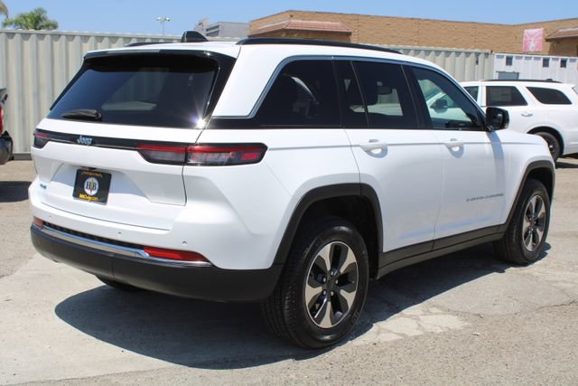 Used 2024 Jeep Grand Cherokee Limited 4xe AWD/4WD image 4
