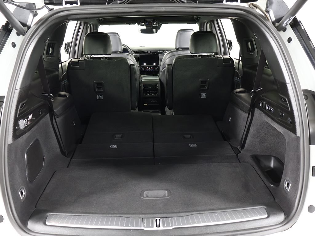 Used 2023 Jeep Grand Cherokee L Overland AWD/4WD image 24