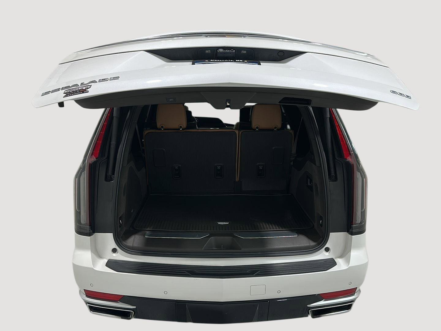 Used 2024 Cadillac Escalade ESV Premium Luxury w/ Performance Package AWD/4WD image 25