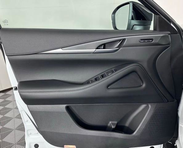 Certified 2026 INFINITI QX60 Pure w/ Cargo Package image 13