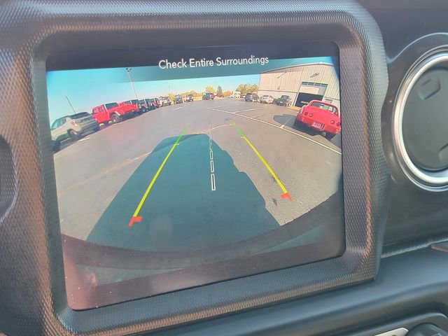 Used 2021 Jeep Wrangler Unlimited Sahara image 7