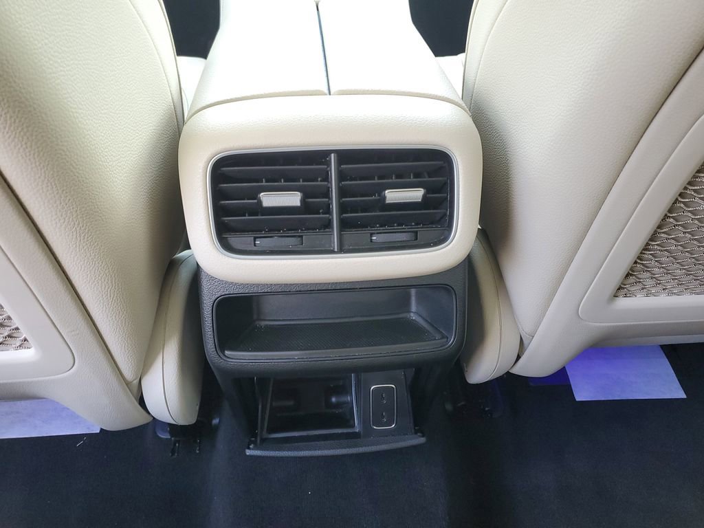 Used 2022 Mercedes-Benz GLE 350 w/ Premium Package image 13