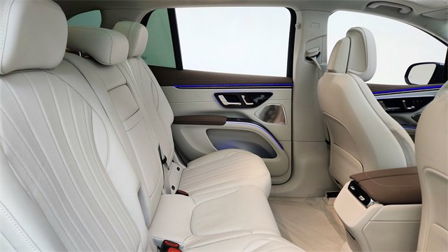 Used 2023 Mercedes-Benz EQS 450+ SUV image 24