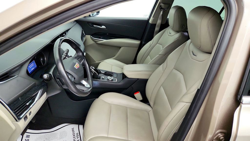 Used 2023 Cadillac XT4 Premium Luxury w/ Enhanced Visibility Package image 21