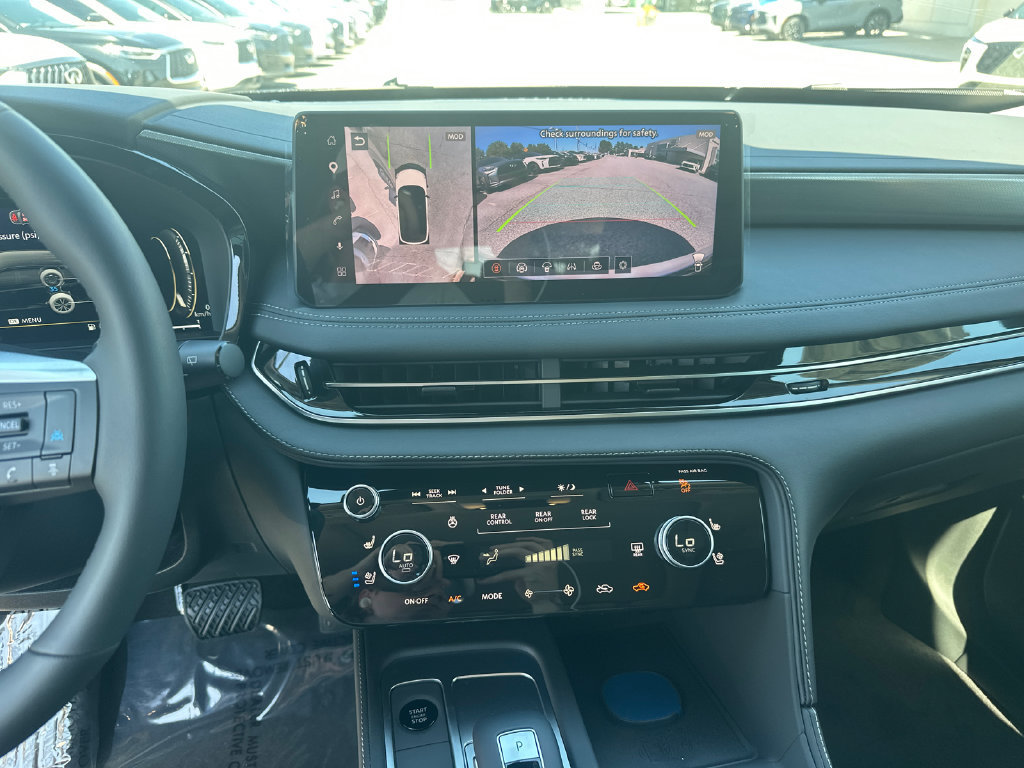 New 2027 INFINITI QX60 Luxe w/ Family Package FWD image 24