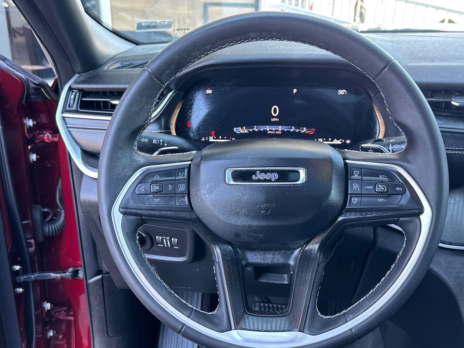 Used 2025 Jeep Grand Cherokee L Laredo AWD/4WD image 14