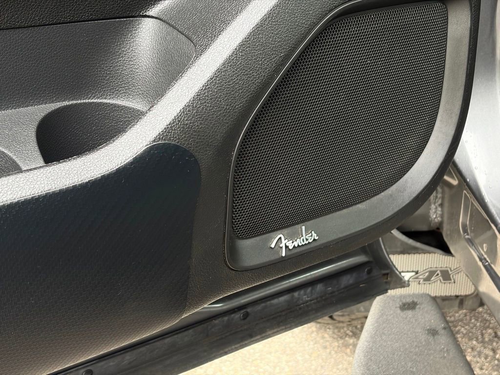 Used 2024 Nissan Titan PRO-4X image 16