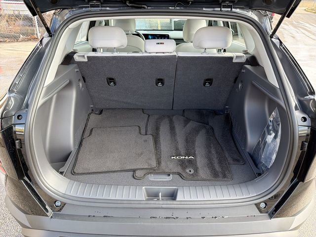 Used 2026 Hyundai Kona SE image 21