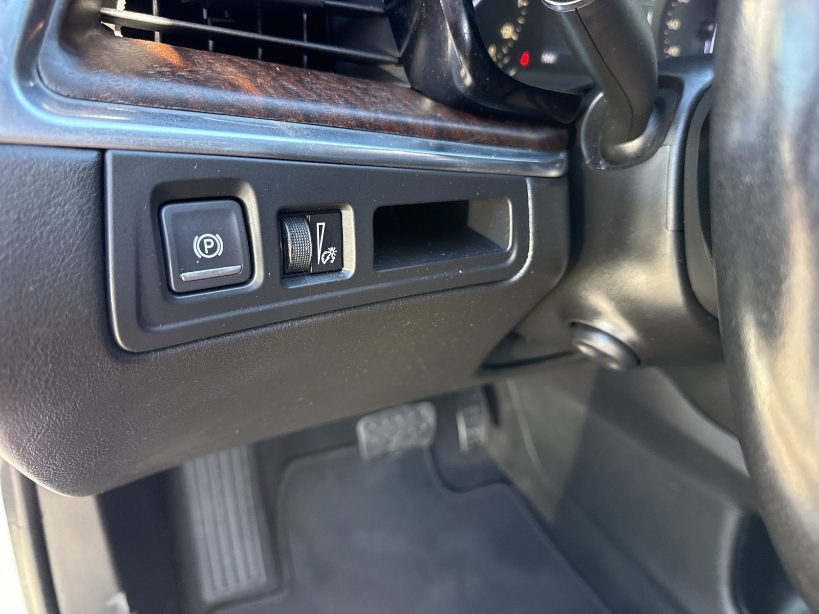 Used 2020 Cadillac XT5 Premium Luxury FWD image 21