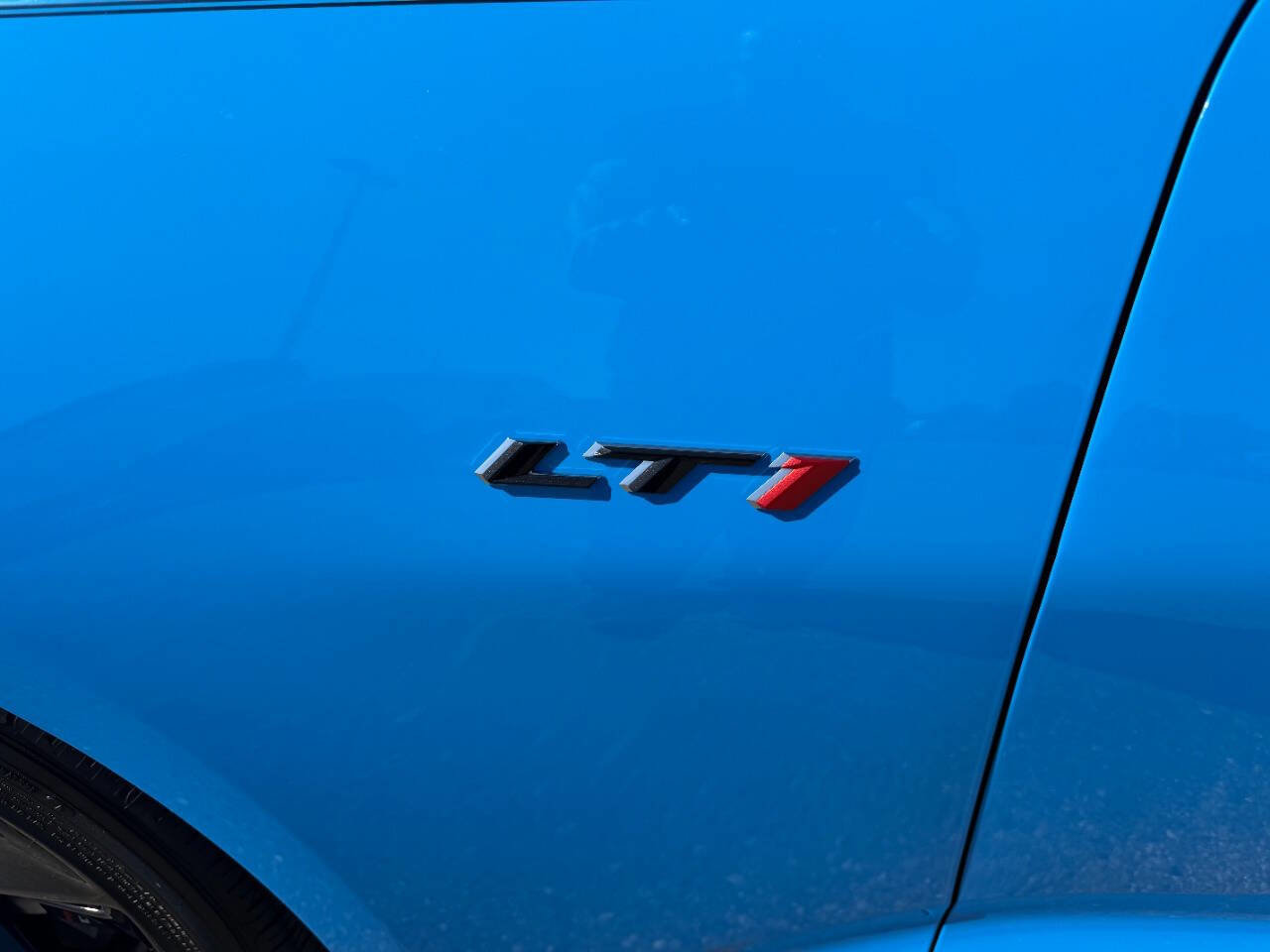 Used 2022 Chevrolet Camaro LT w/ Technology Package RWD image 3