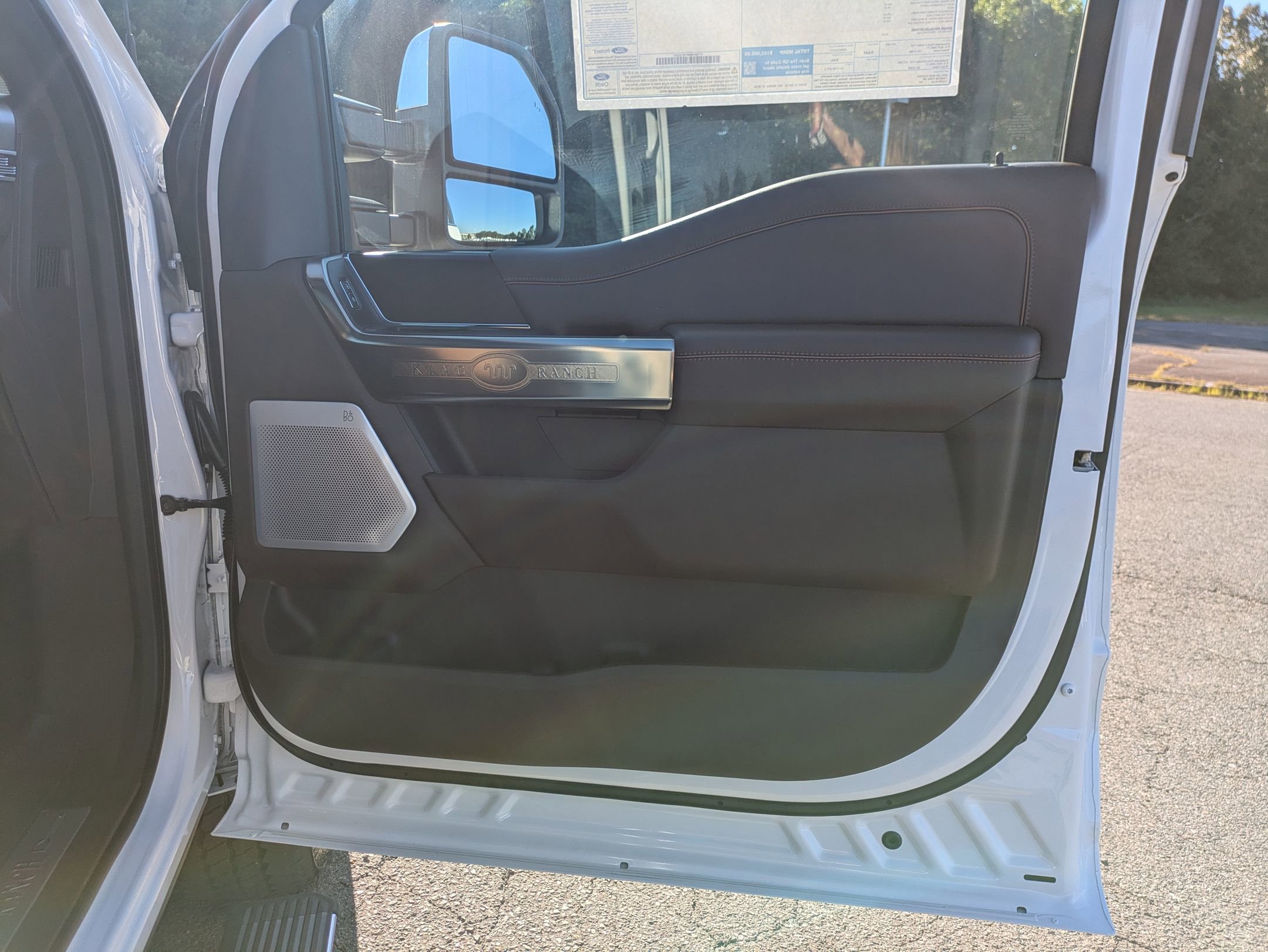 New 2026 Ford F350 King Ranch w/ Chrome Package image 34