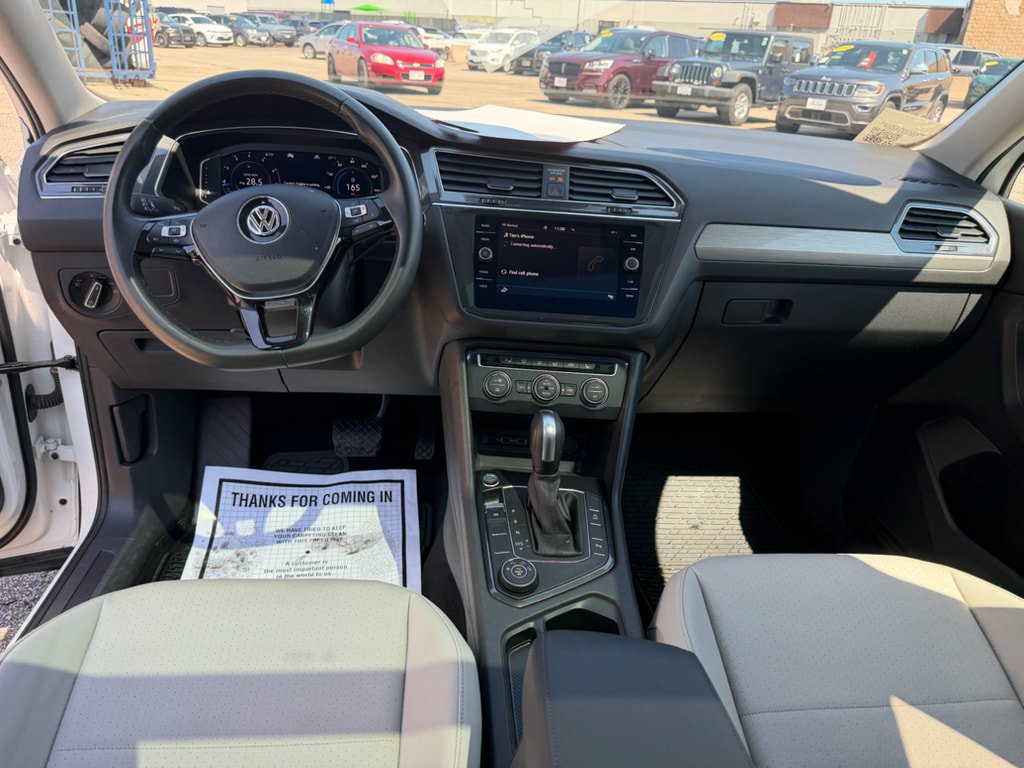Used 2020 Volkswagen Tiguan SEL AWD/4WD image 9