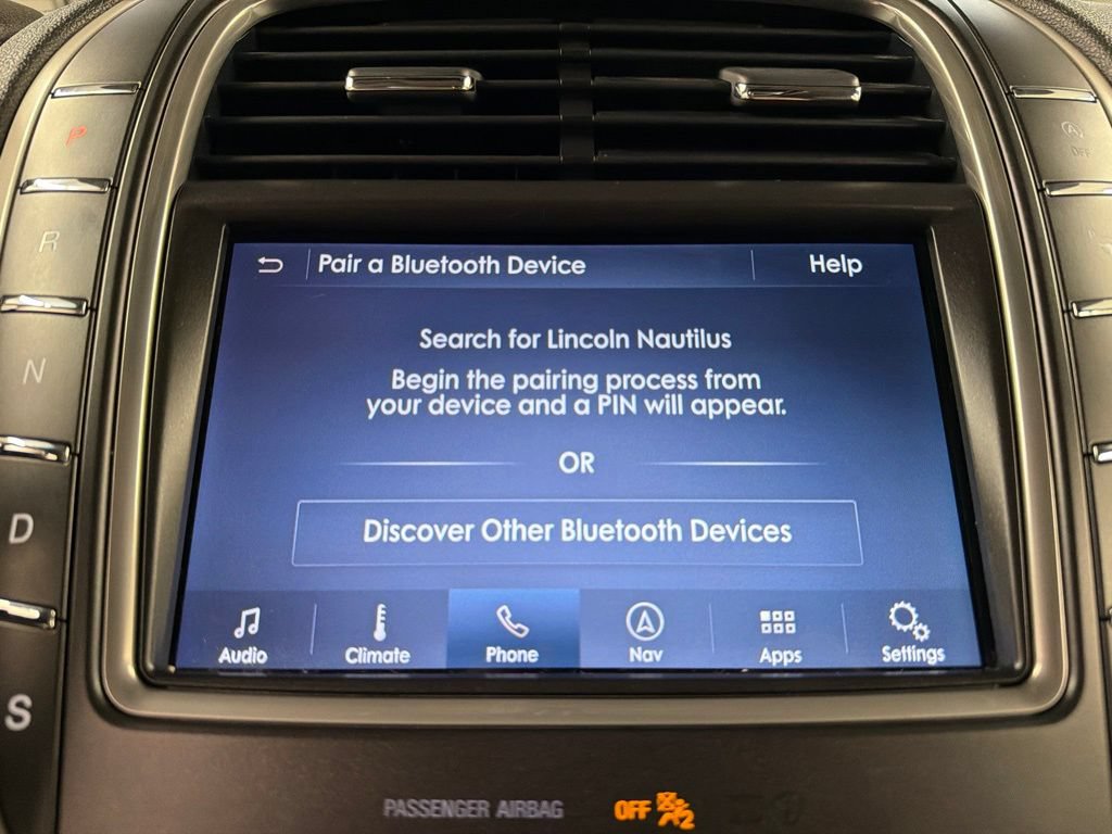 Used 2020 Lincoln Nautilus Reserve w/ Equipment Group 201A AWD/4WD image 11
