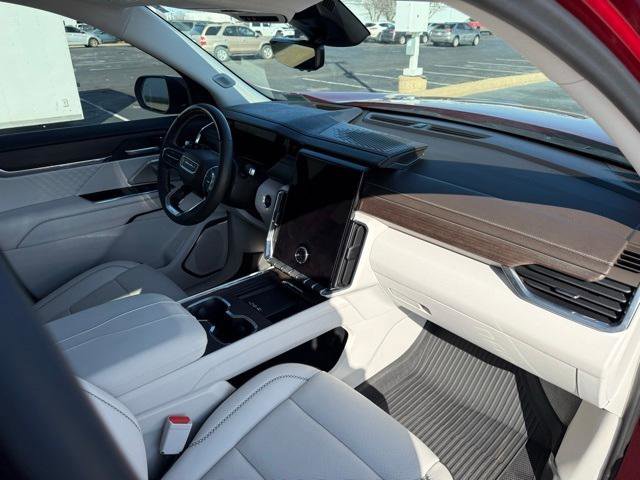 Used 2024 GMC Acadia Denali w/ Super Cruise Package image 34