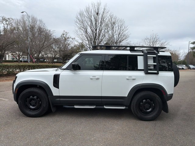 Used 2023 Land Rover Defender 110 S image 1