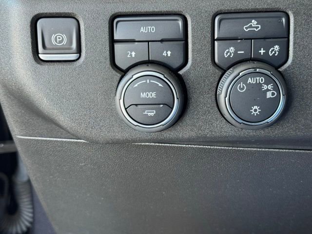 Used 2022 Chevrolet Silverado 1500 LT image 37